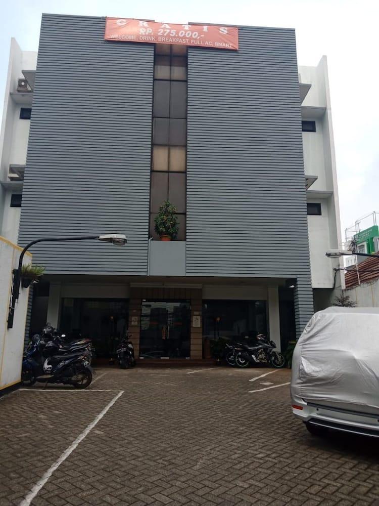Hotel Caravan Tanah Abang Cakarta Dış mekan fotoğraf