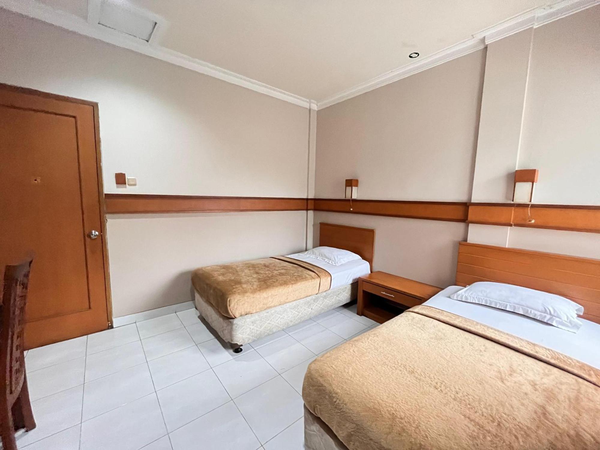 Hotel Caravan Tanah Abang Cakarta Dış mekan fotoğraf