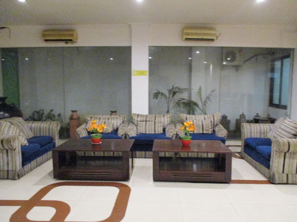 Hotel Caravan Tanah Abang Cakarta Dış mekan fotoğraf