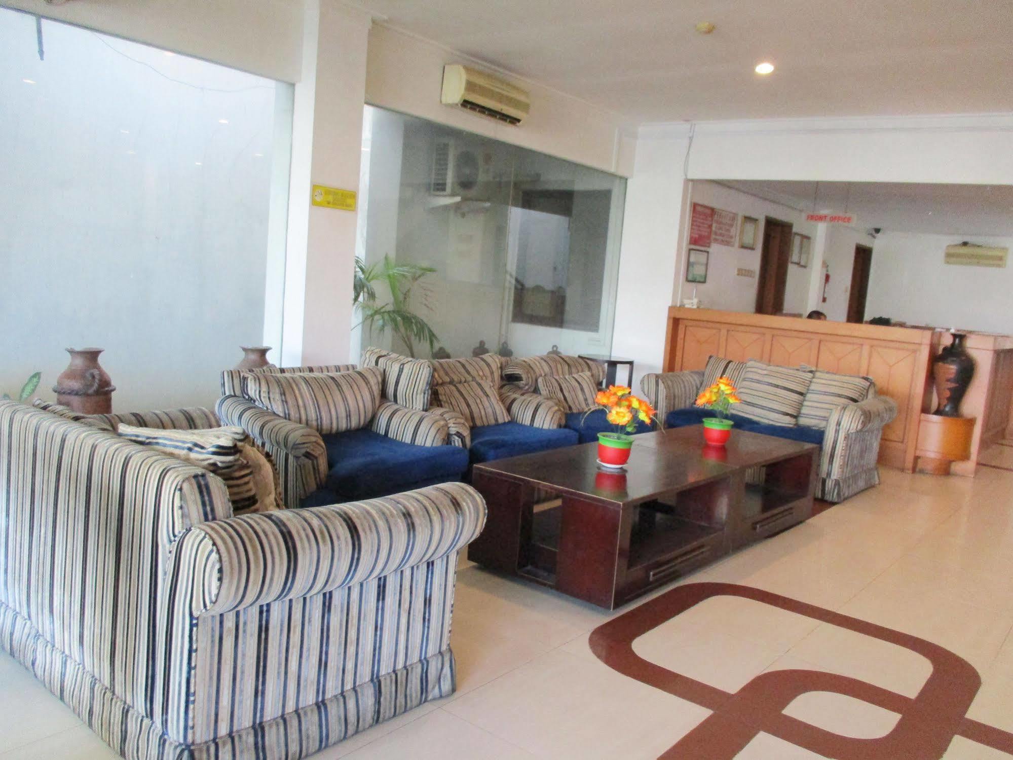 Hotel Caravan Tanah Abang Cakarta Dış mekan fotoğraf
