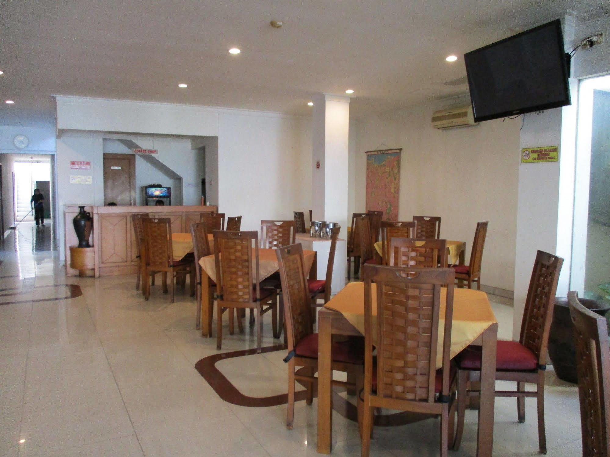 Hotel Caravan Tanah Abang Cakarta Dış mekan fotoğraf